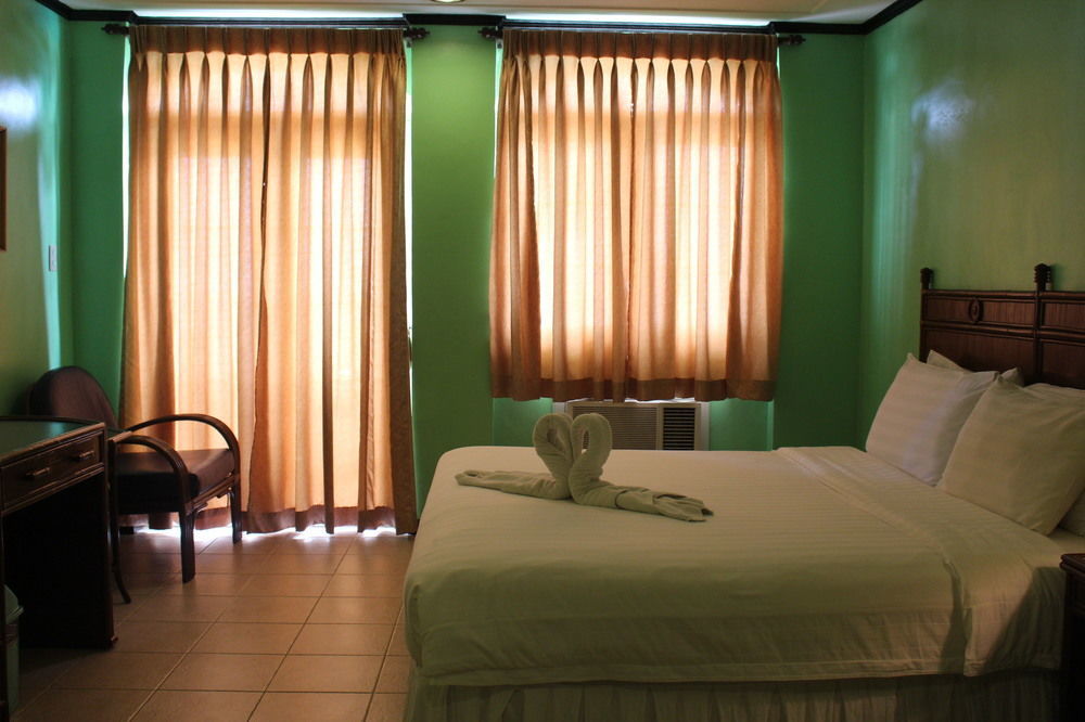 Vista Mar Beach Resort And Country Club Lapu-Lapu City Exteriör bild
