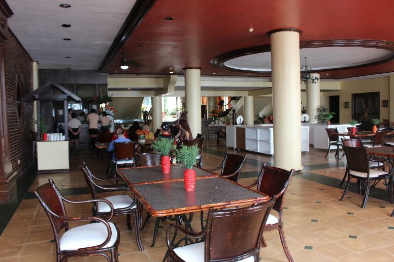 Vista Mar Beach Resort And Country Club Lapu-Lapu City Exteriör bild